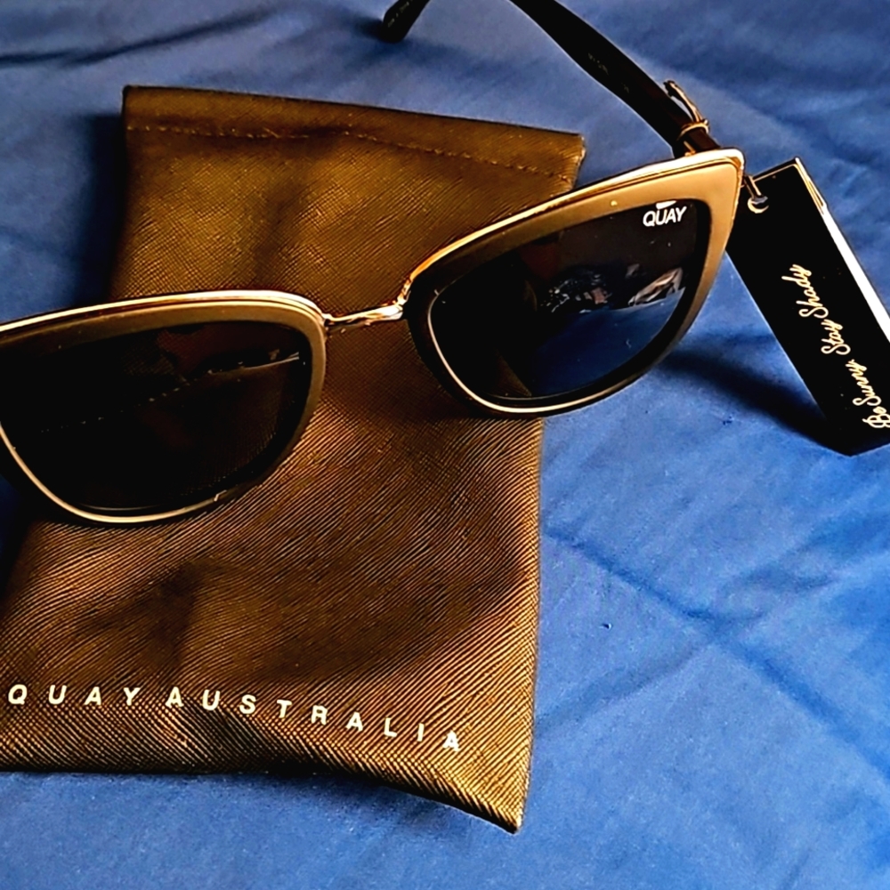 NWT QUAY Sunglasses